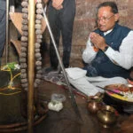 CM साय ने तेरहवीं शताब्दी के प्राचीन शिव व हनुमान मंदिर के किए दर्शन
