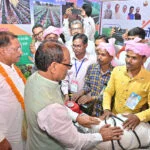 केंद्रीय मंत्री शिवराज सिंह चौहान ने हितग्राहियों से की सीधी बातचीत मछुवारा समिति और कृषकों की हुई सराहना