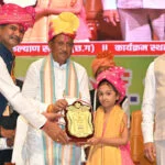 मुख्यमंत्री ने देवांगन समाज के महाकुंभ में समाज के लोगों को विकसित छत्तीसगढ़ के निर्माण में सहभागिता की अपील की