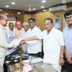 राज्यपाल रमेन डेका से छत्तीसगढ़ अग्रवाल संगठन के पदाधिकारियों ने की भेंट