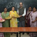 राज्यपाल ने गोड़बहल में महिला स्व-सहायता समूहों से की आत्मीय संवाद