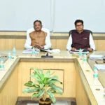 मुख्यमंत्री ने आवास एवं पर्यावरण विभाग की ली समीक्षा बैठक